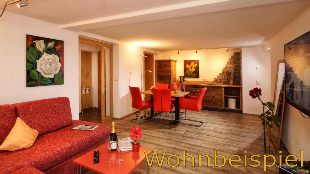TV a/nebo společenská místnost v ubytování Panorama Hotel Kaserer
