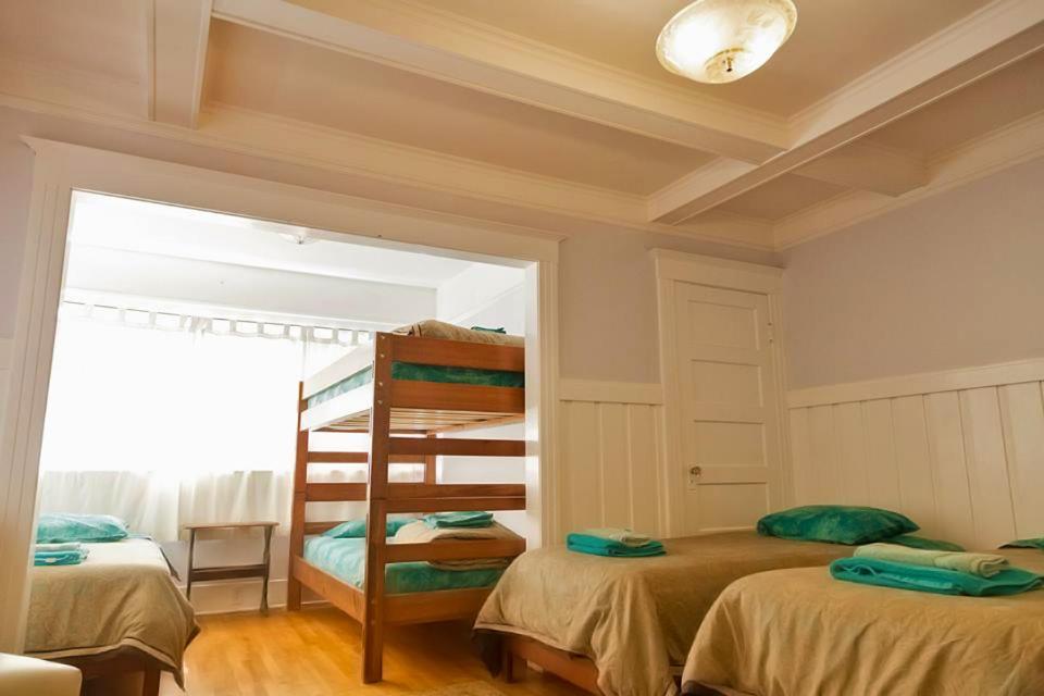 Orange Drive Hostel photo