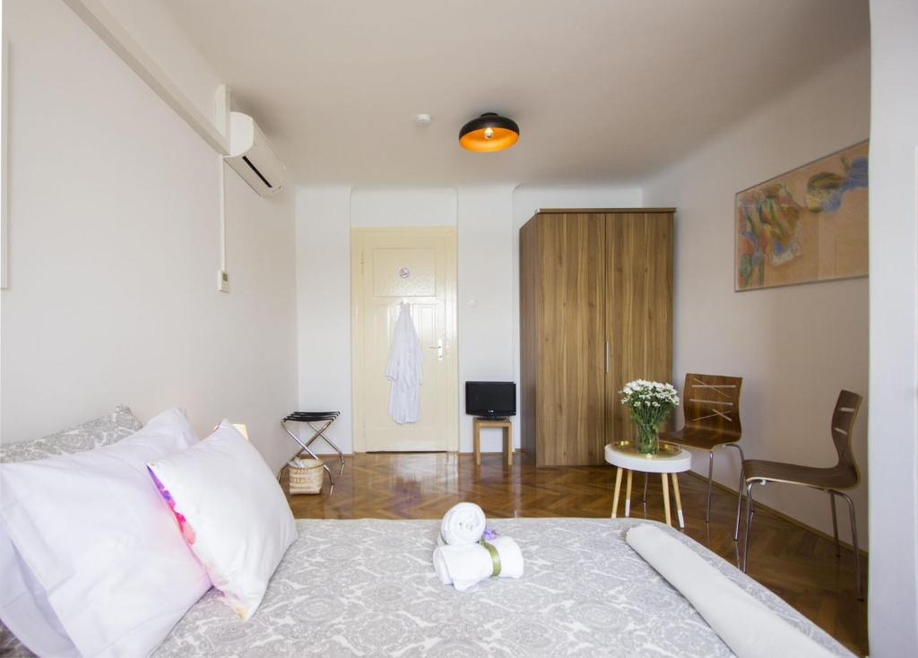 Posteľ alebo postele v izbe v ubytovaní West Coast luxury apartment