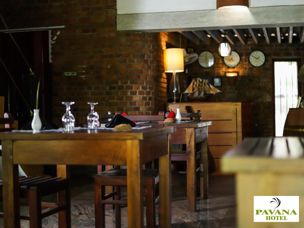 Restaurace v ubytování Pavana Hotel