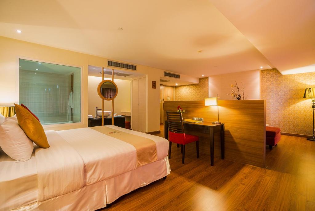 Grand Lord Boutique Hotel- SHA Extra Plus Certified - Suite Exclusive