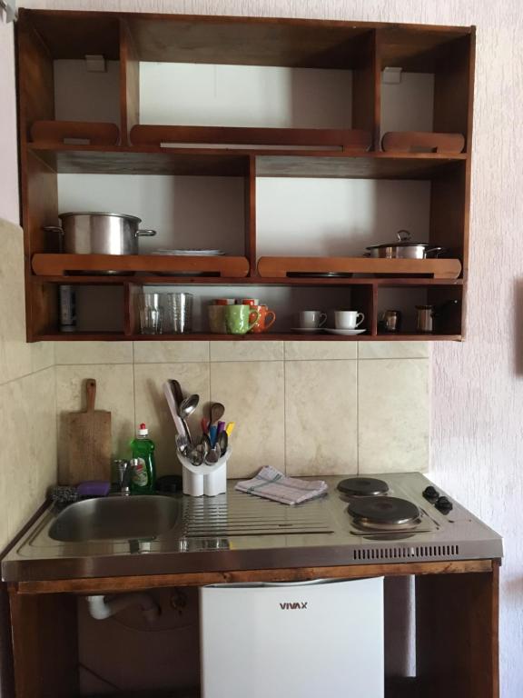 Kuhinja ili čajna kuhinja u objektu Apartment Klara