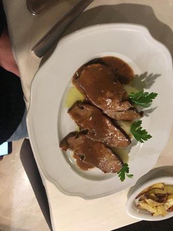 Jedzenie w hotelu lub w pobliżu