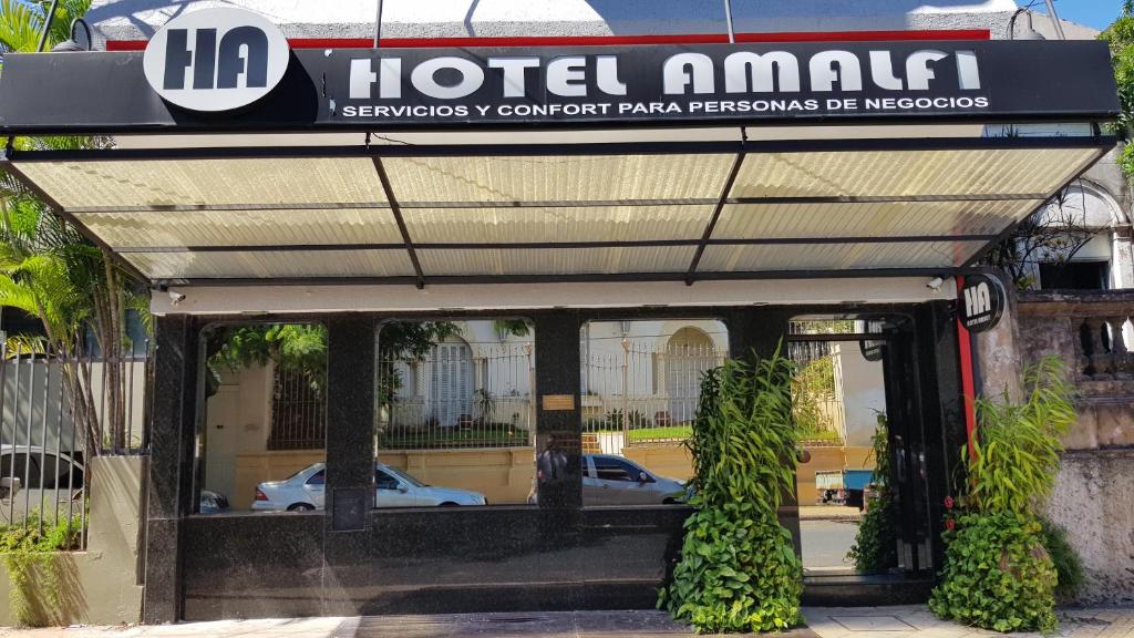 Sertifikat, nagrada, logo ili drugi dokument prikazan u objektu Hotel Amalfi