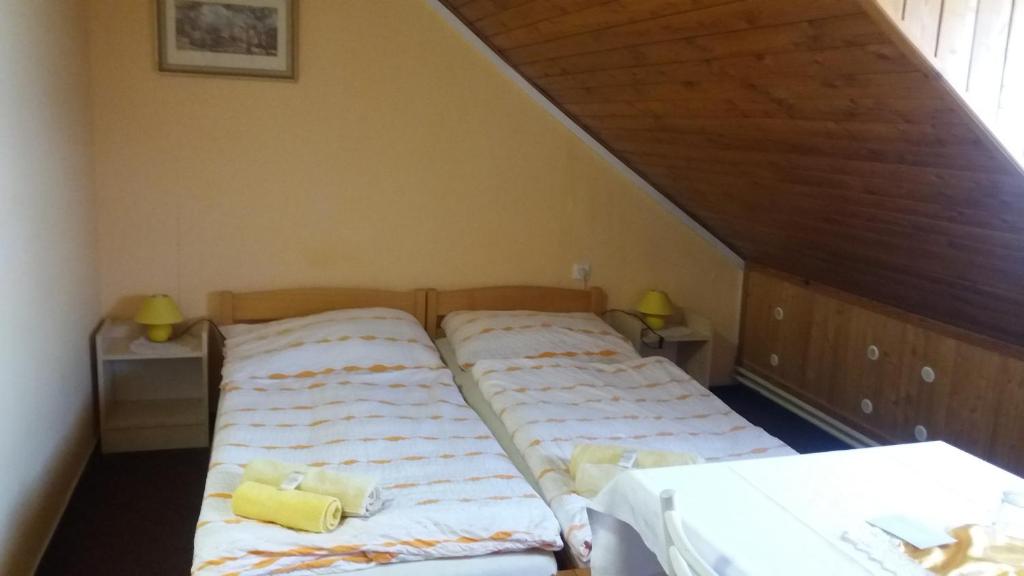Postel nebo postele na pokoji v ubytování Dalmo