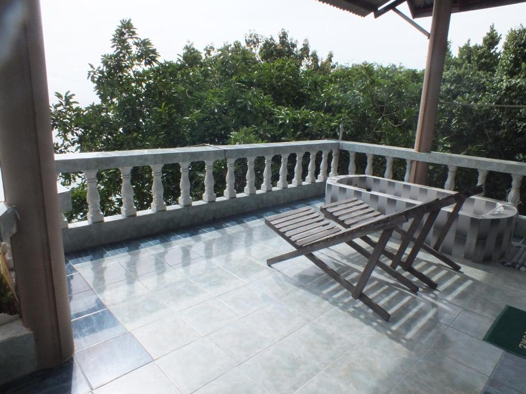Balkón nebo terasa v ubytování Queen Resort Koh Tao