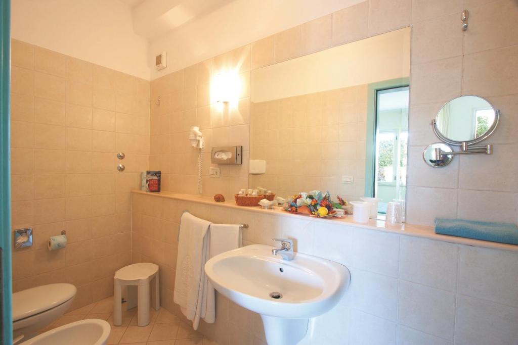 Hotel Tirreno - Camera Matrimoniale O Doppia