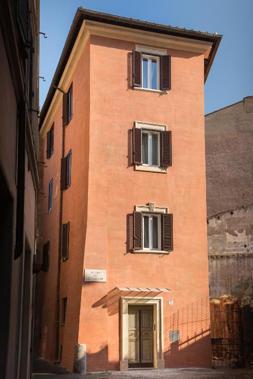 The building in which az apartmanhoteleket is located