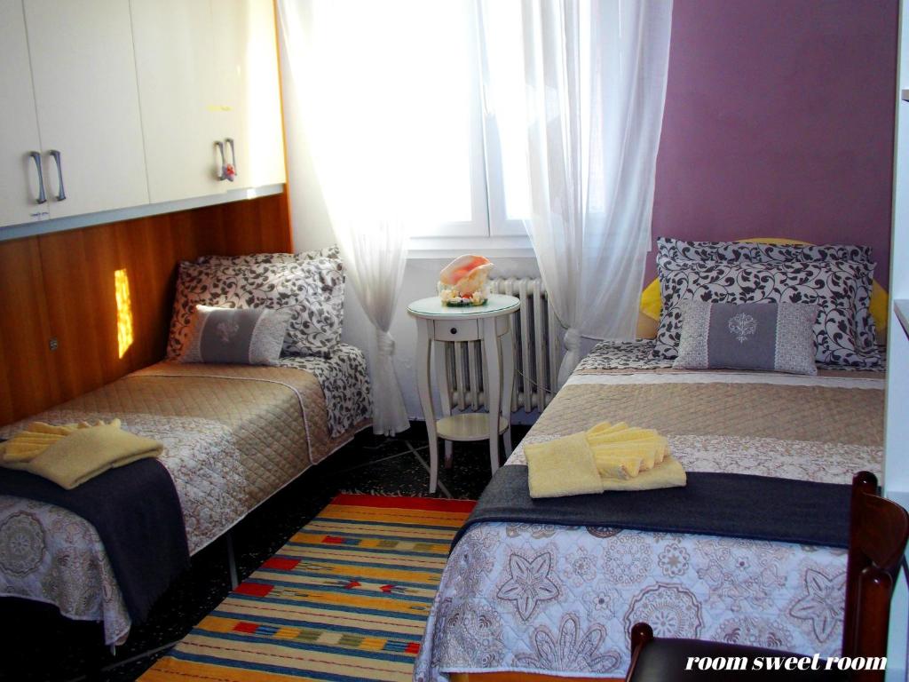 Room sweet Room