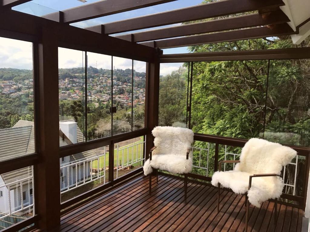 Alphaville 296 - Seu Resort privativo com a mais bela vista de Gramado  Alphaville 296 - Seu Resort privativo com a mais bela vista de Gramado