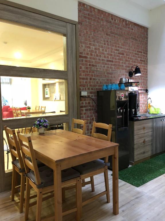 Kuchyň nebo kuchyňský kout v ubytování 南庄漫晨旅店Nanzhuang Manchen B&B