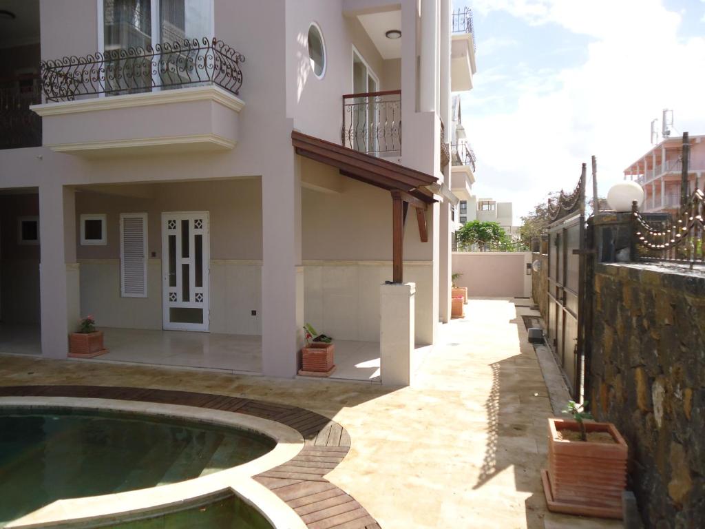 Northern Pearl Luxury Apartments - 3