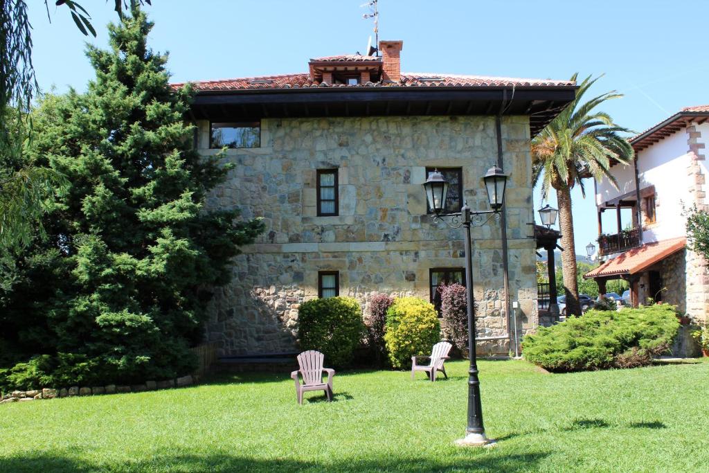 Gallery image of Apartamentos Los Hidalgos in Santillana del Mar