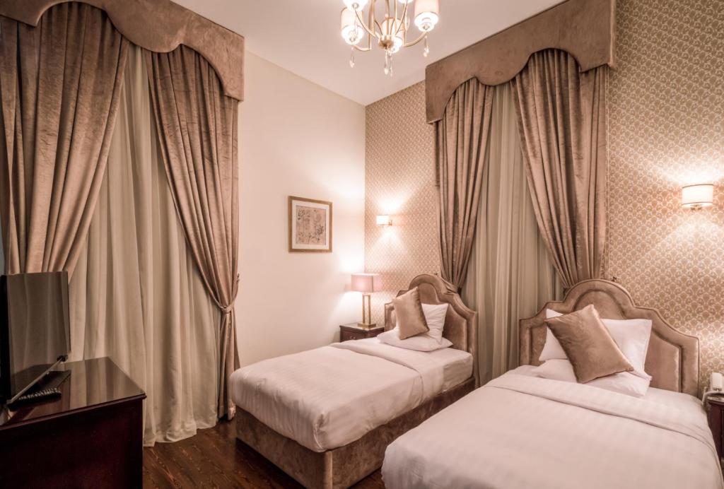 1920s Boutique Hotel and Restaurants - 3