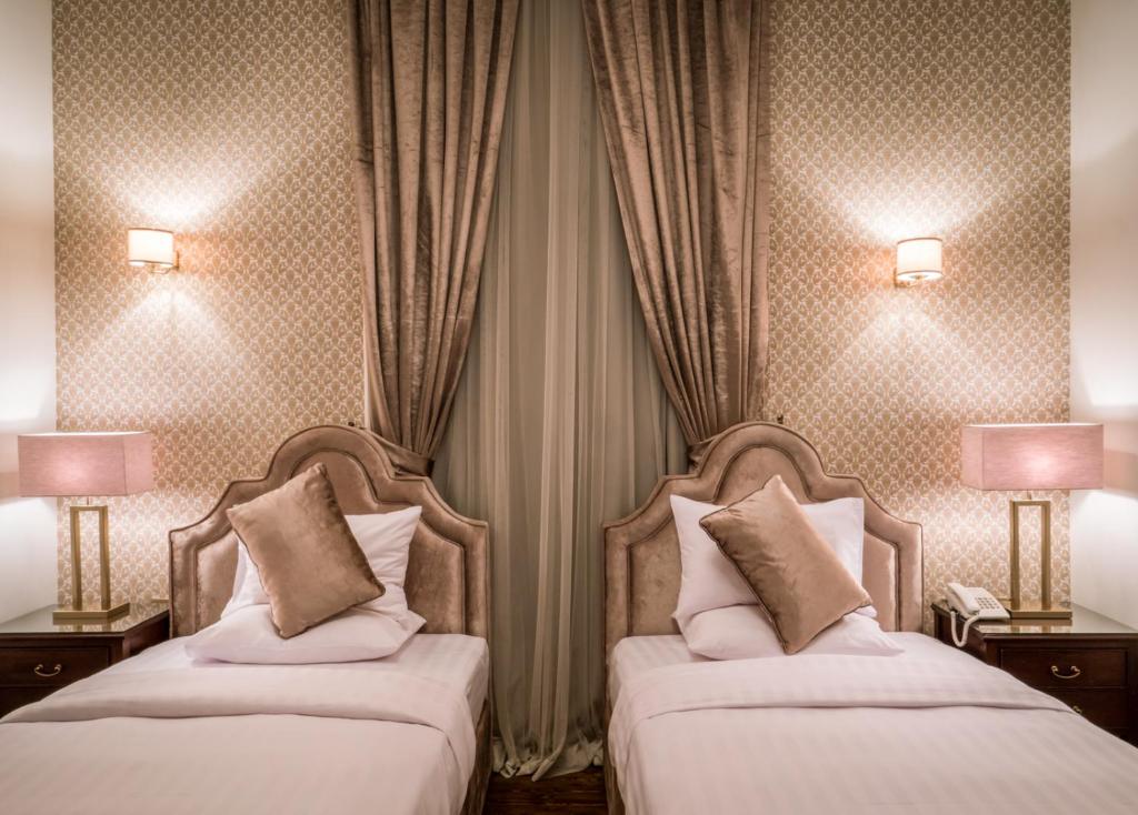 1920s Boutique Hotel and Restaurants - 2