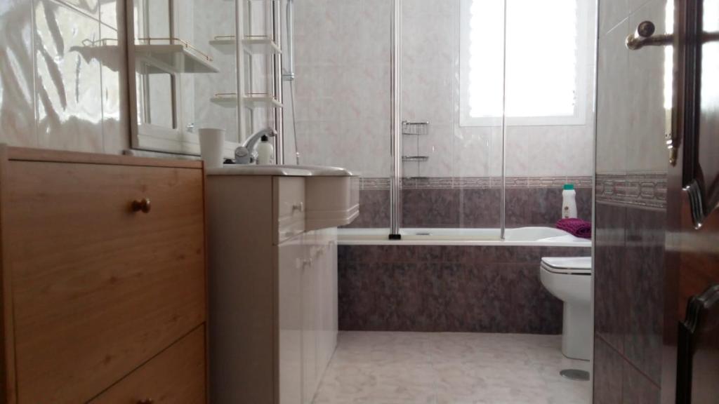 A bathroom at La Casa De La Tia