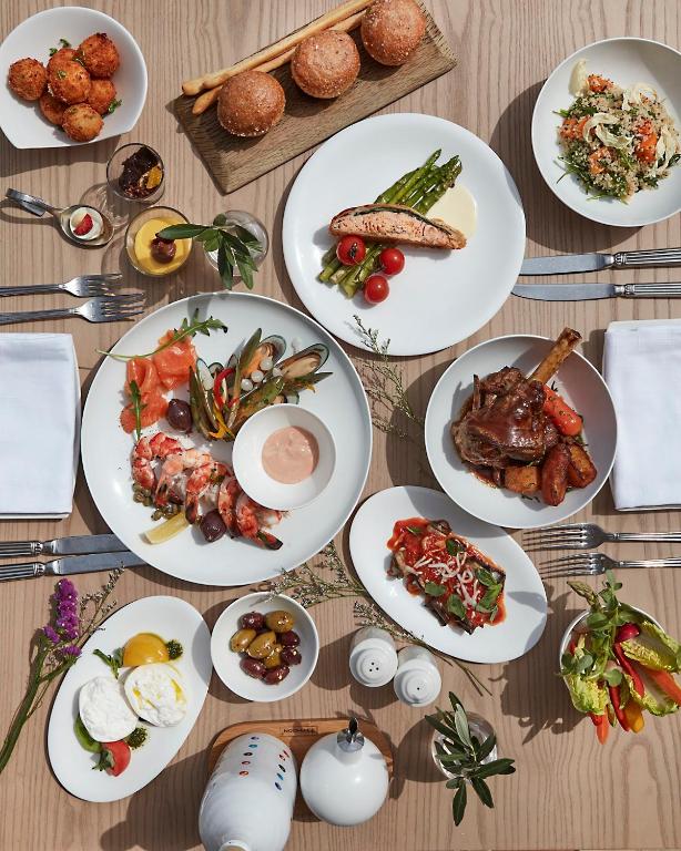 Address Montgomerie - Resim 24