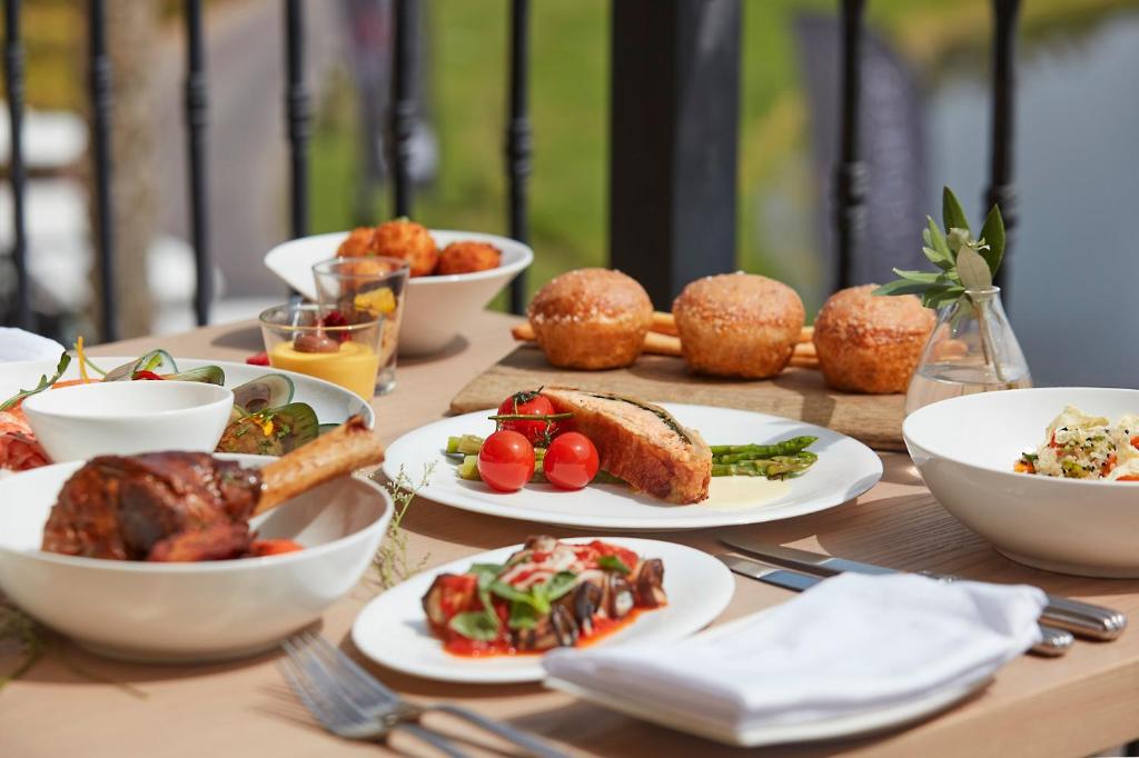 Address Montgomerie - Resim 23