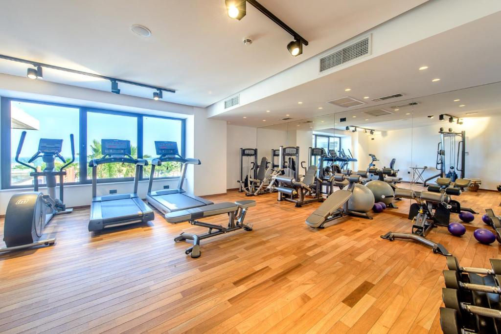 Fitness centrum a/nebo fitness zařízení v ubytování Stella Island Luxury Resort & Spa (Adults Only)