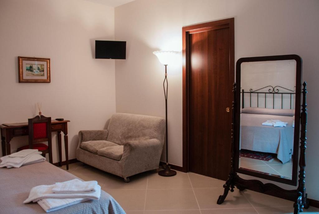 La Villa Resort Pignola - Quadruple Room With Terrace