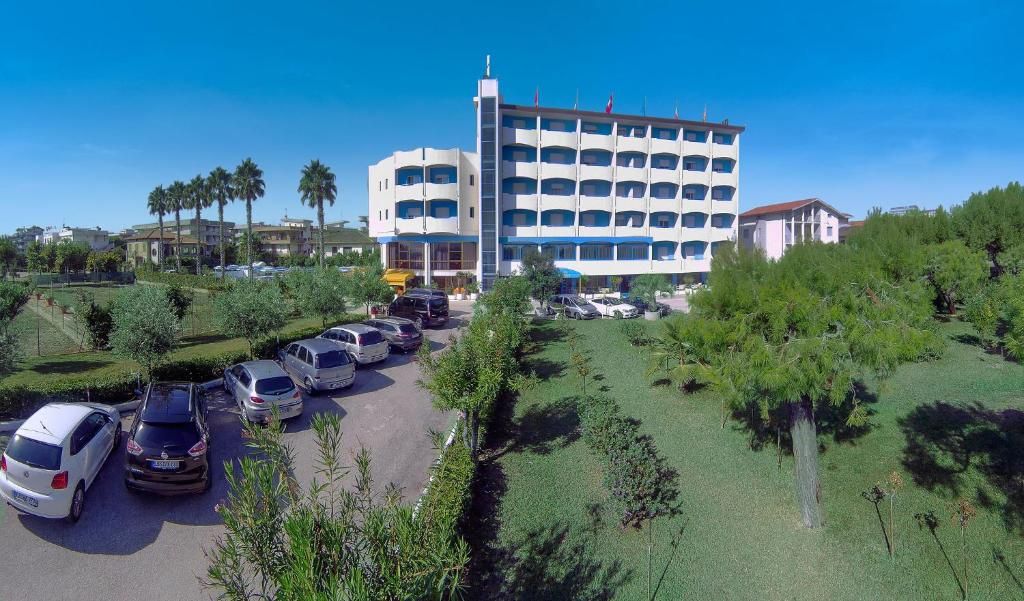 Budova, kde se hotel nachází