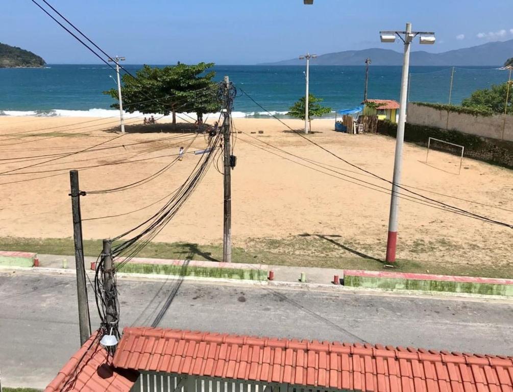  Excelente apto 2 quartos de frente para o mar em Garatucaia