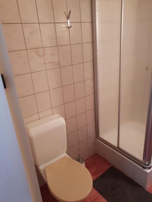 Koupelna v ubytování Auberge de Ballens