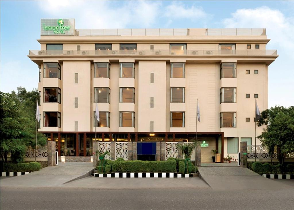 Gallery image of Lemon Tree Hotel Alwar in Alwar