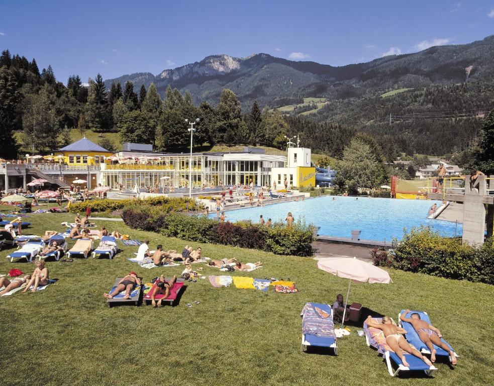 Bazén v ubytování Hotel Gailberghöhe nebo v jeho okolí