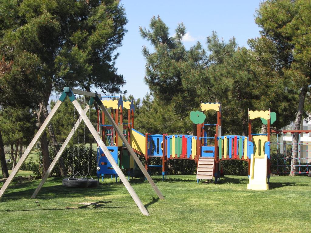 Parquinho infantil em El Plantío Golf Resort