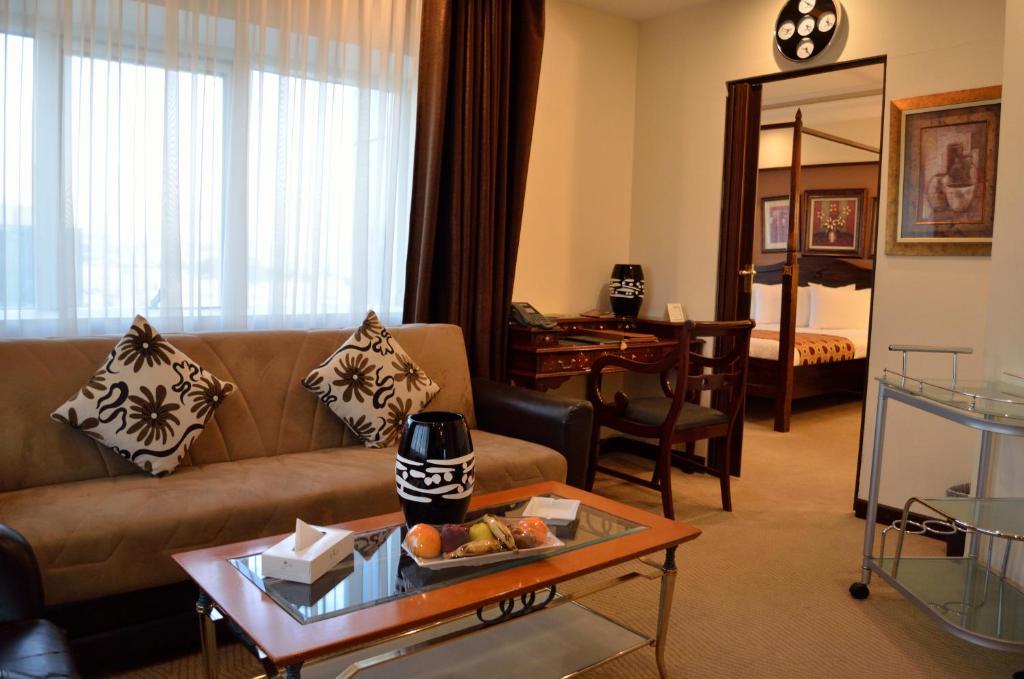 Posezení v ubytování Larsa Hotel