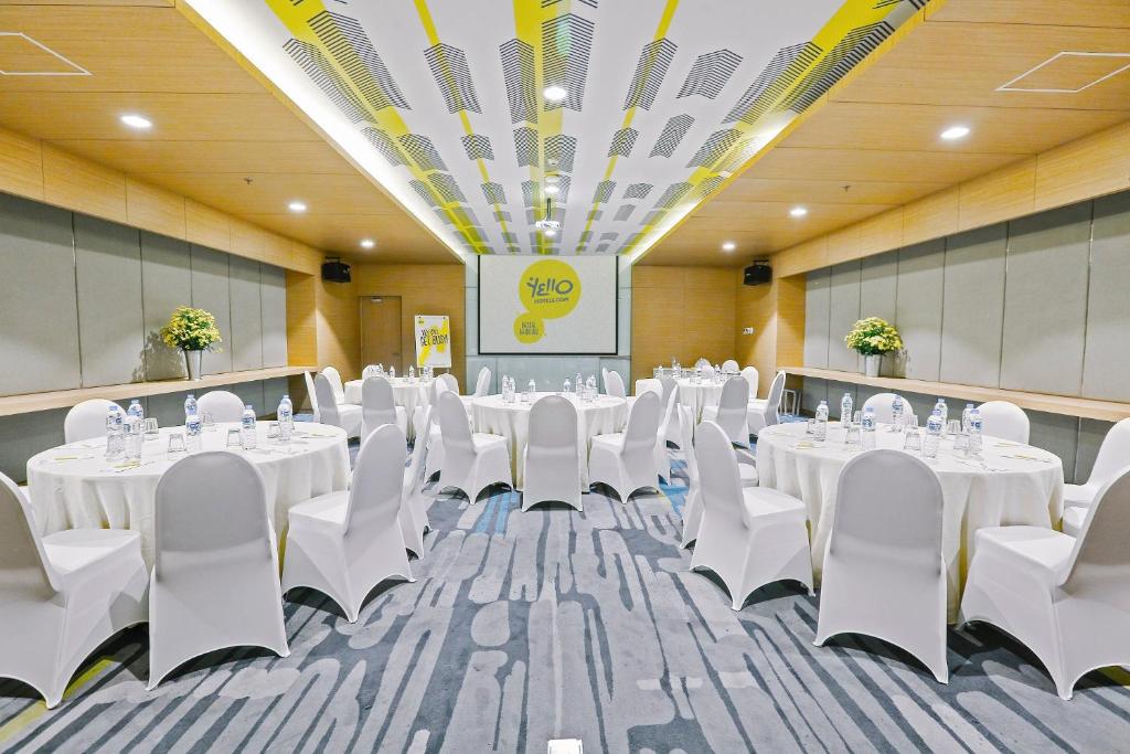 Konferenční prostory v ubytování YELLO Hotel Paskal Bandung