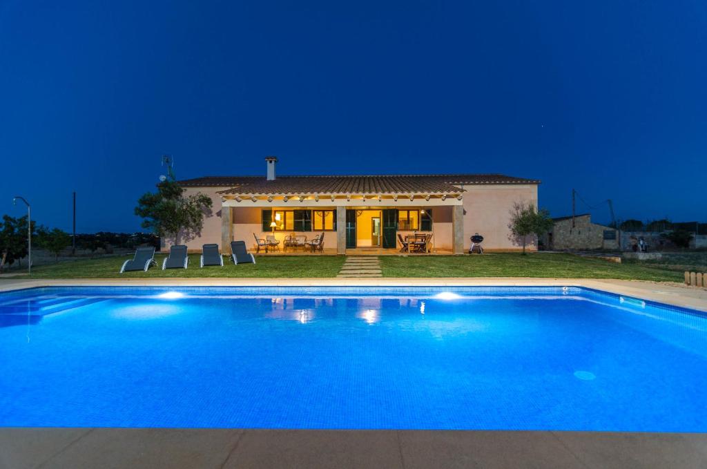 S'Estació - Villa De Cuatro Habitaciones