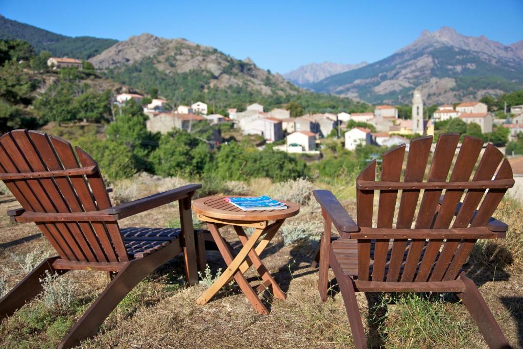 Nespecifikovaný výhled na hory nebo výhled na hory při pohledu z bed and breakfast
