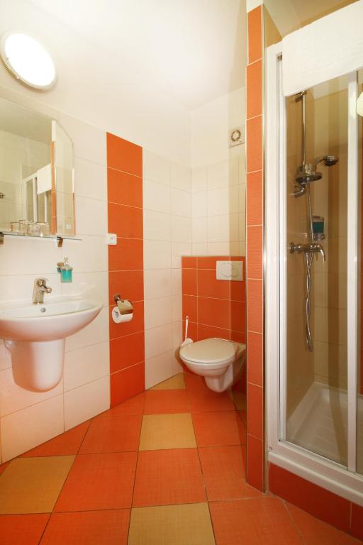 Koupelna v ubytování Hotel Strážnice