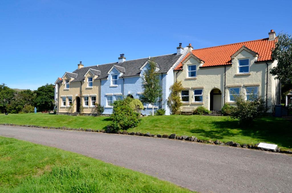 Craobh Marina Cottages