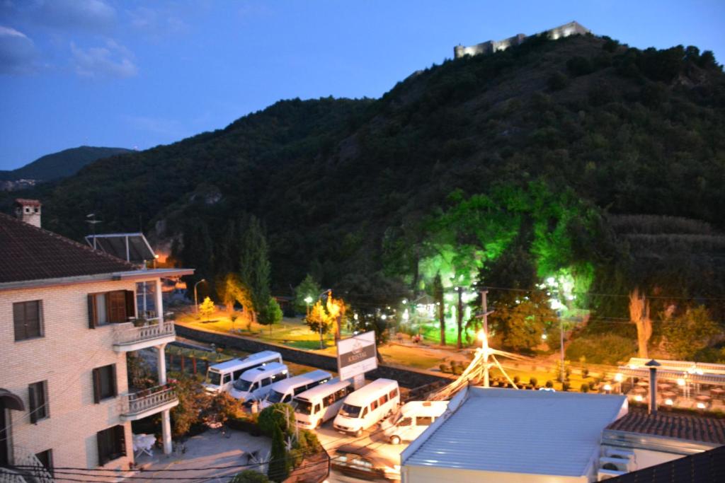 Nespecifikovaný výhled na hory nebo výhled na hory při pohledu z aparthotelu