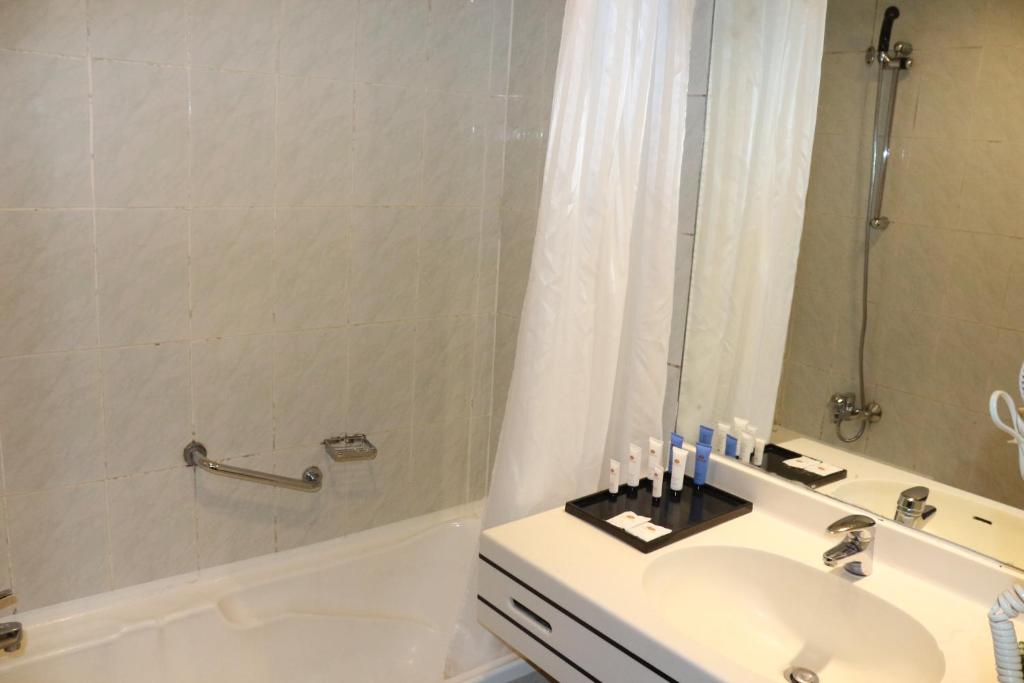 Al Khaleej Grand Hotel - Resim 30