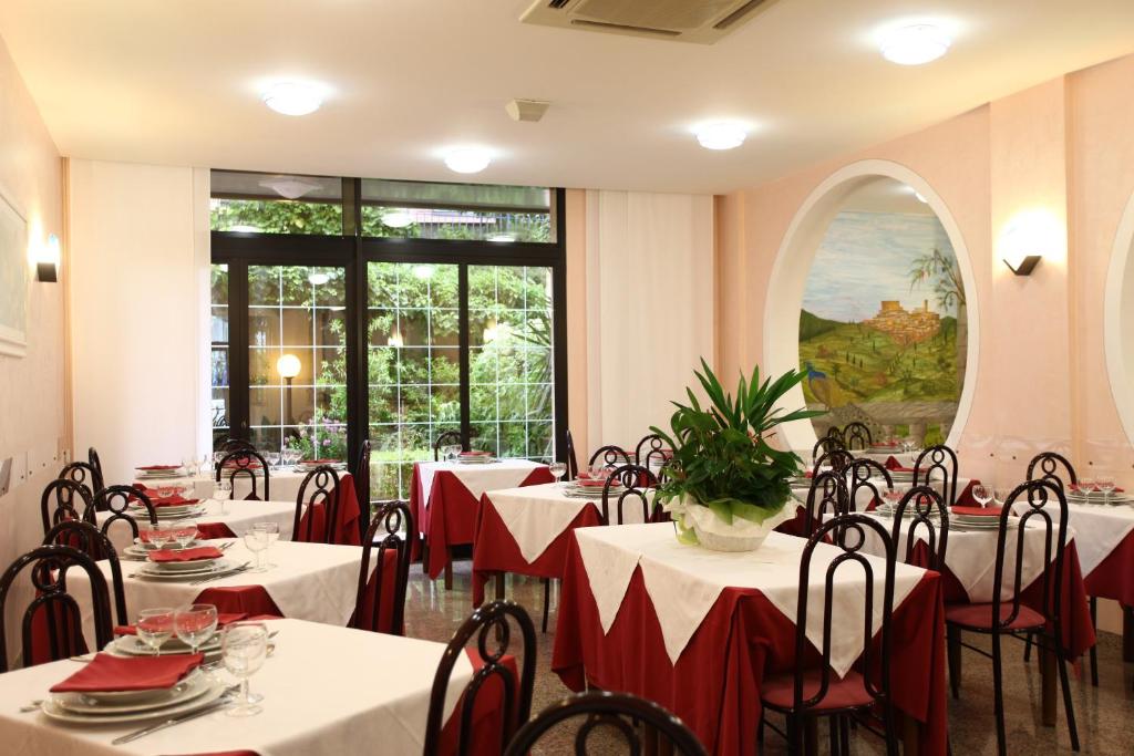 Restaurace v ubytování Hotel Aggravi