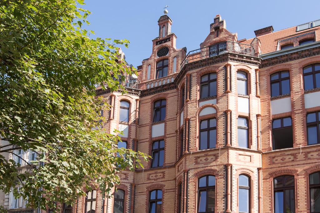 Budova, v ktorej sa apartmán nachádza