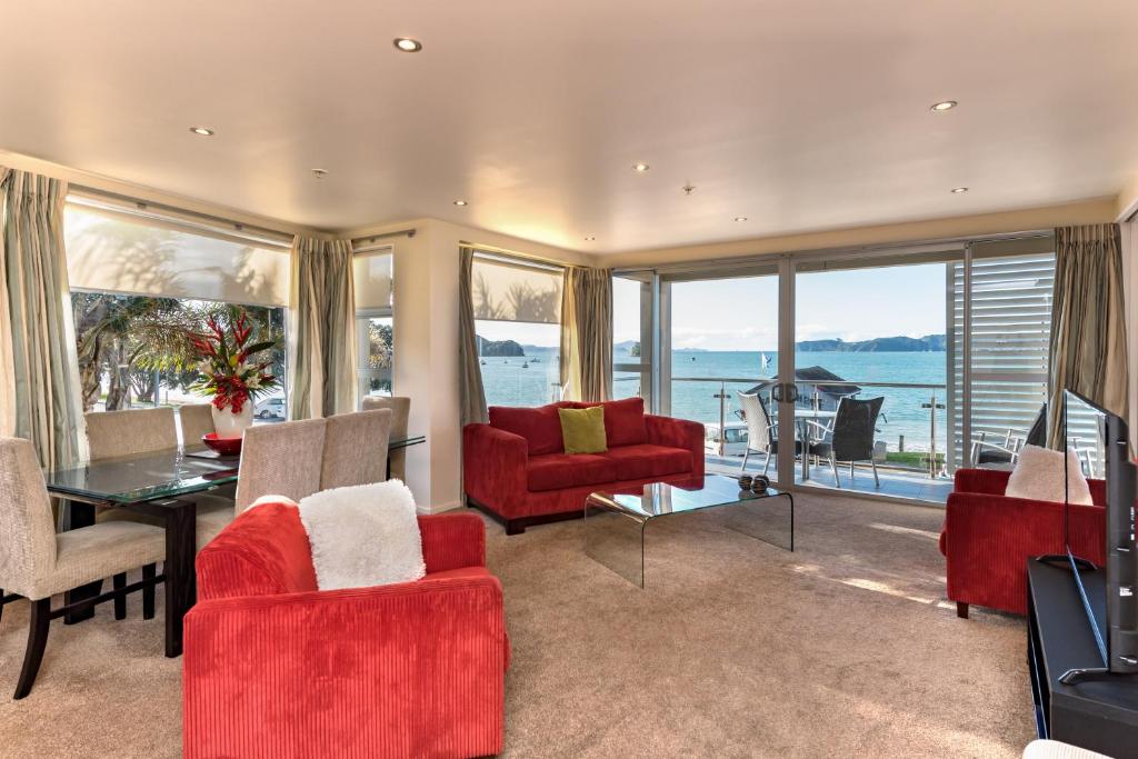 
Two-Bedroom Apartment - Water Front
