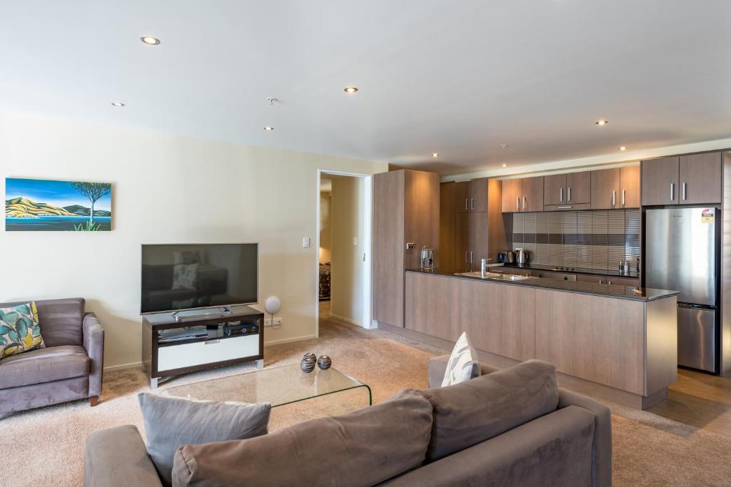 Kuchyň nebo kuchyňský kout v ubytování Edgewater Palms Apartments