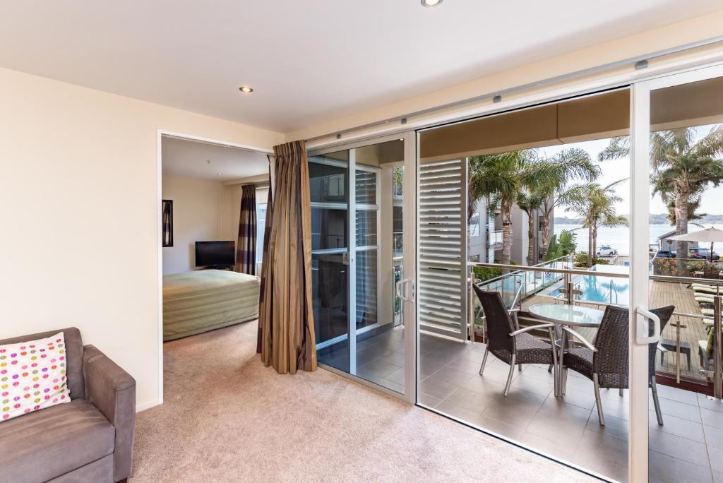 Edgewater Palms Apartments - Resim 30