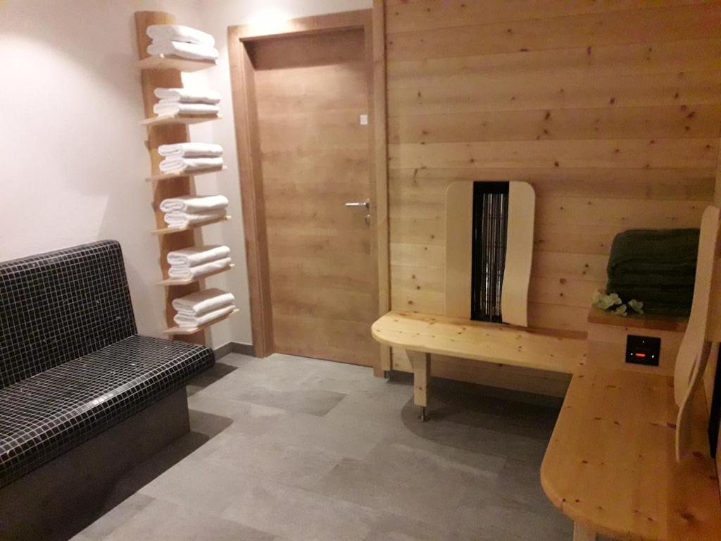 Fotografia z galérie ubytovania Appartement Catrin mit Sauna und E-Ladestation v destinácii Ried im Zillertal