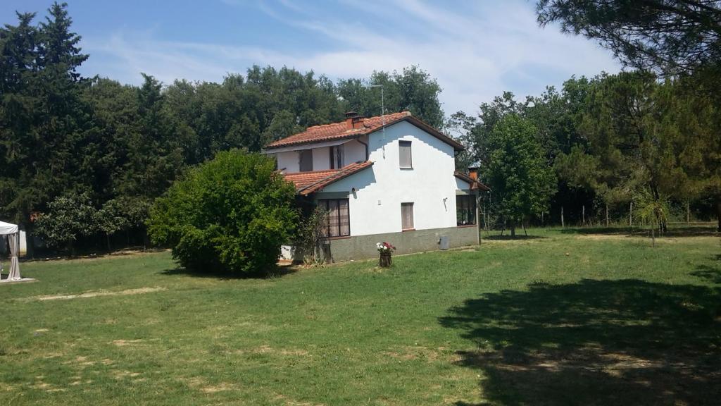 Vonkajšia záhrada v ubytovaní Artenatura BeB