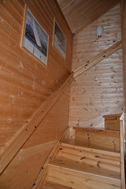 Holiday Cottage Tiira with Sauna House - 两居室小木屋