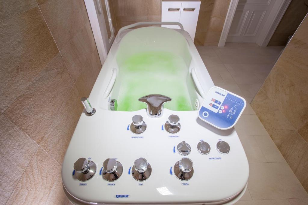 Luxury Spa Hotel Olympic Palace - Resim 26