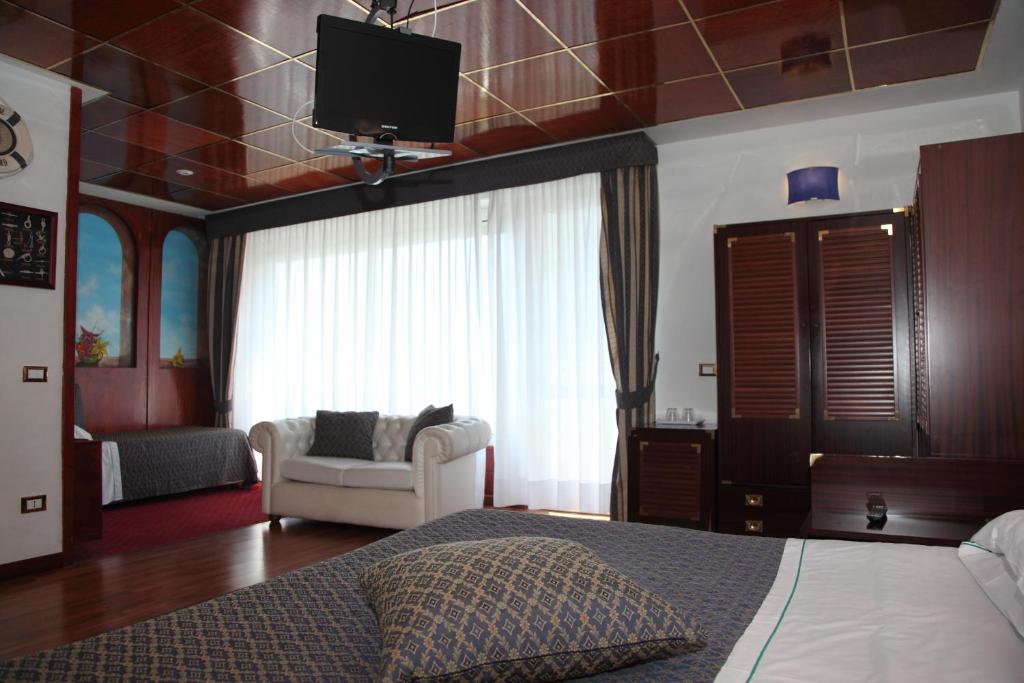 TV a/nebo společenská místnost v ubytování Hotel Soraya