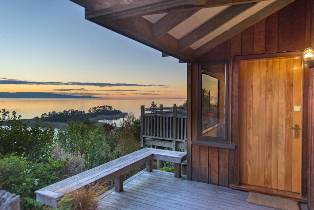 The Wheelhouse Inn - Resim 14