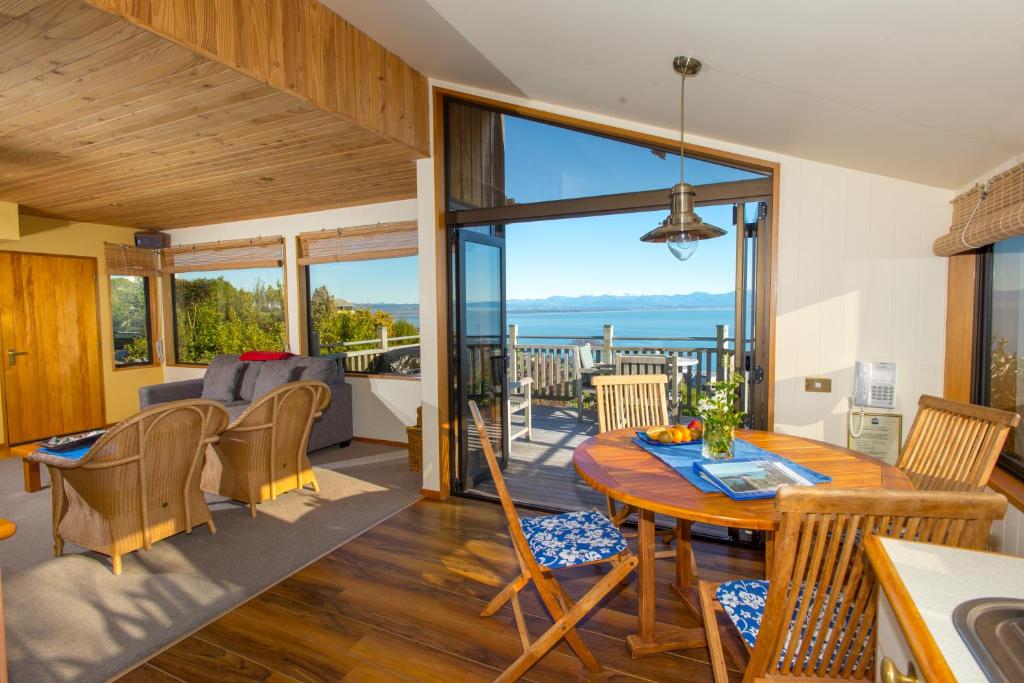 The Wheelhouse Inn - Resim 4